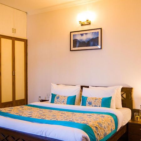 Alaya Stays Mehar Villa - 3 Bhk With Garden & Scenic Views Kasauli Exterior foto